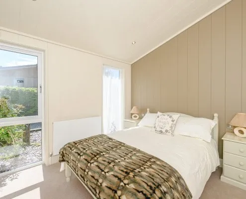 8343439-interior02
