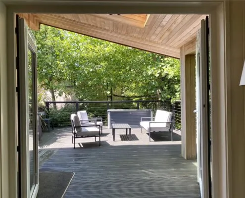 18 - Deck